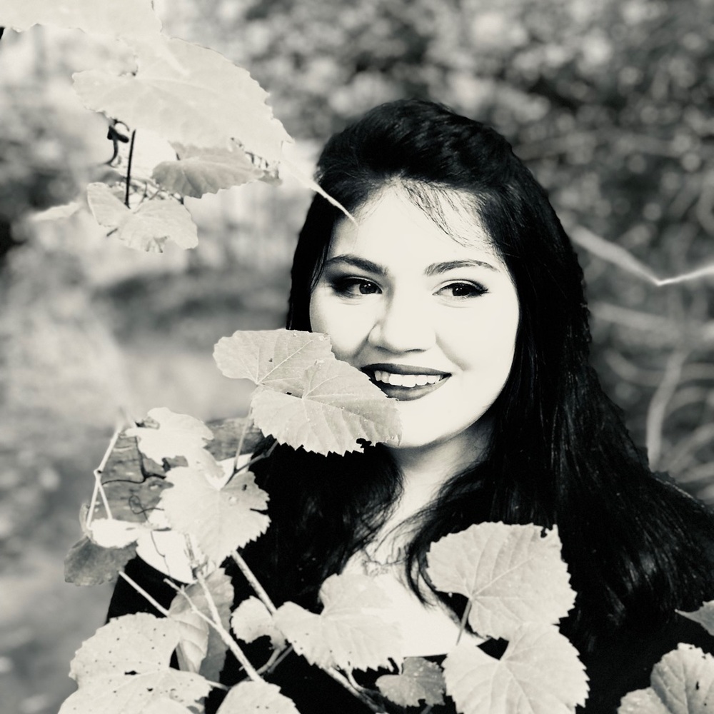 Meet your Posher, Hannah